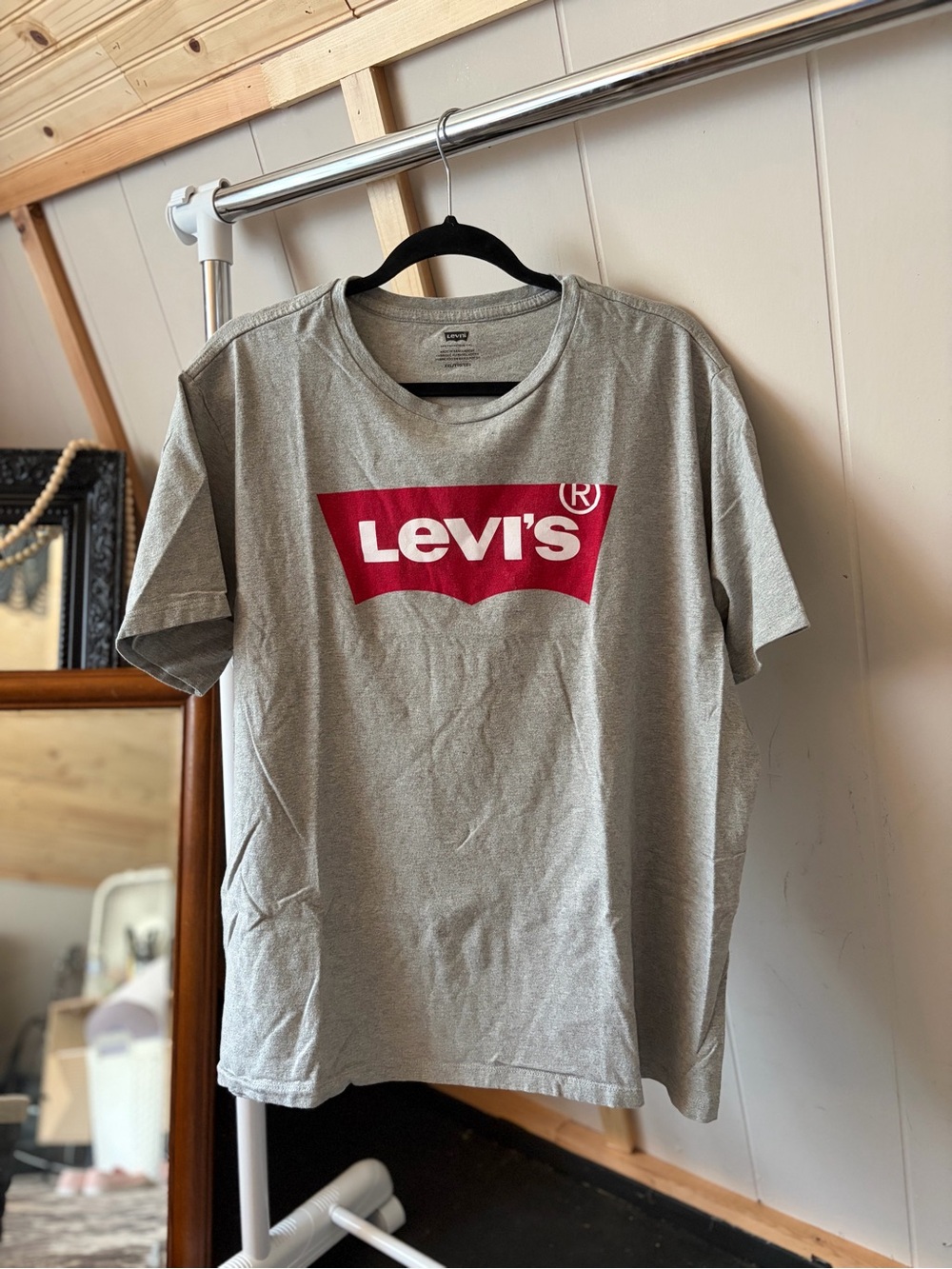 Levi's Men's Grey Logo Crew Neck T-Shirt